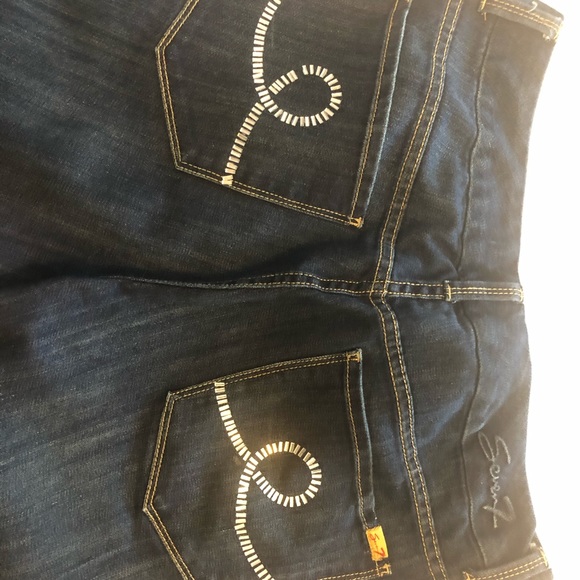 Jeans - Picture 3 of 3